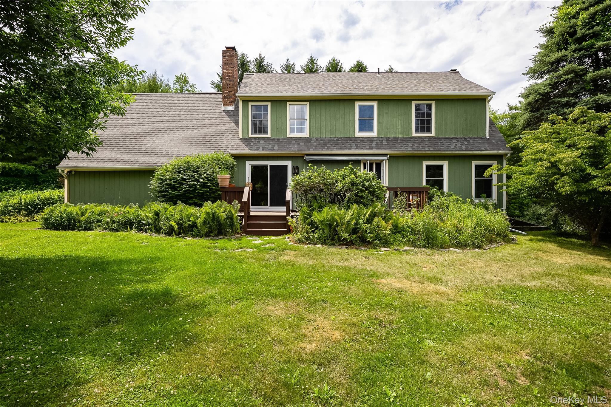 143 Starbarrack Road Red Hook, NY 12571 - Photo 2 of 20