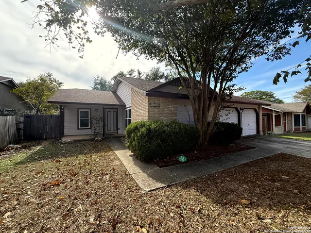 $1,500 | 9458 Charter Point, San Antonio, TX 78250