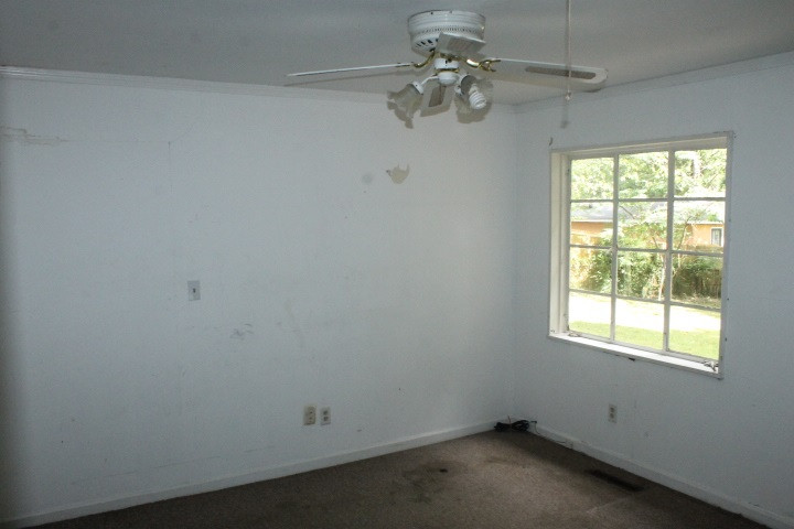 904 Raymond Road Jackson, MS 39204 - Photo 2 of 12 Photo 2