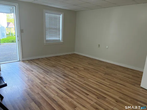 $3,300 | 8 Wixted Avenue, Danbury, CT 06810