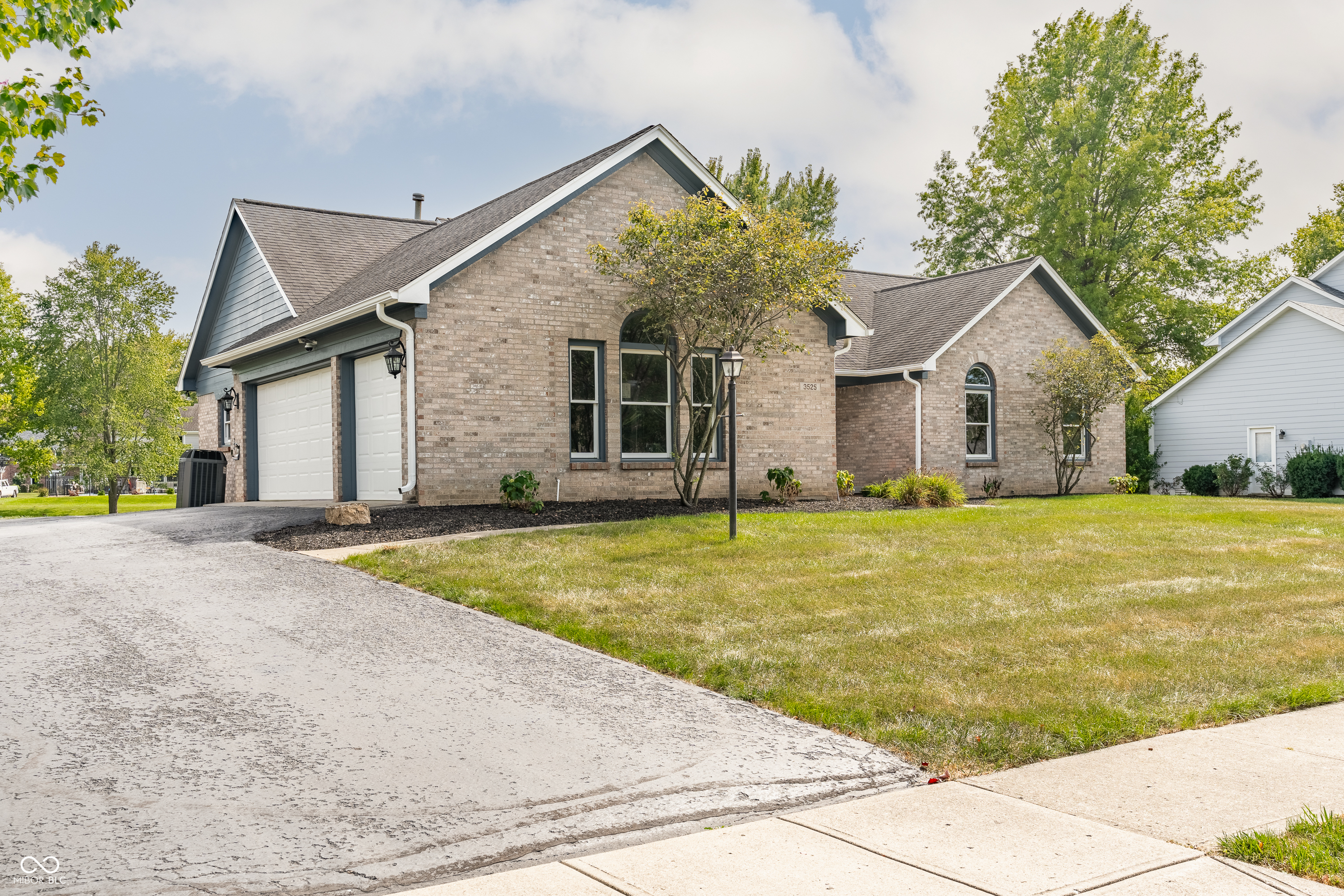 3525 Foster Ridge Lane Carmel, IN 46033 - Photo 2 of 39 Gallery Image 2