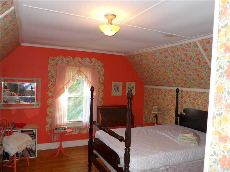 338 Main Road Islesboro, ME 04848 - Photo 17 of 19 Master Bedroom.