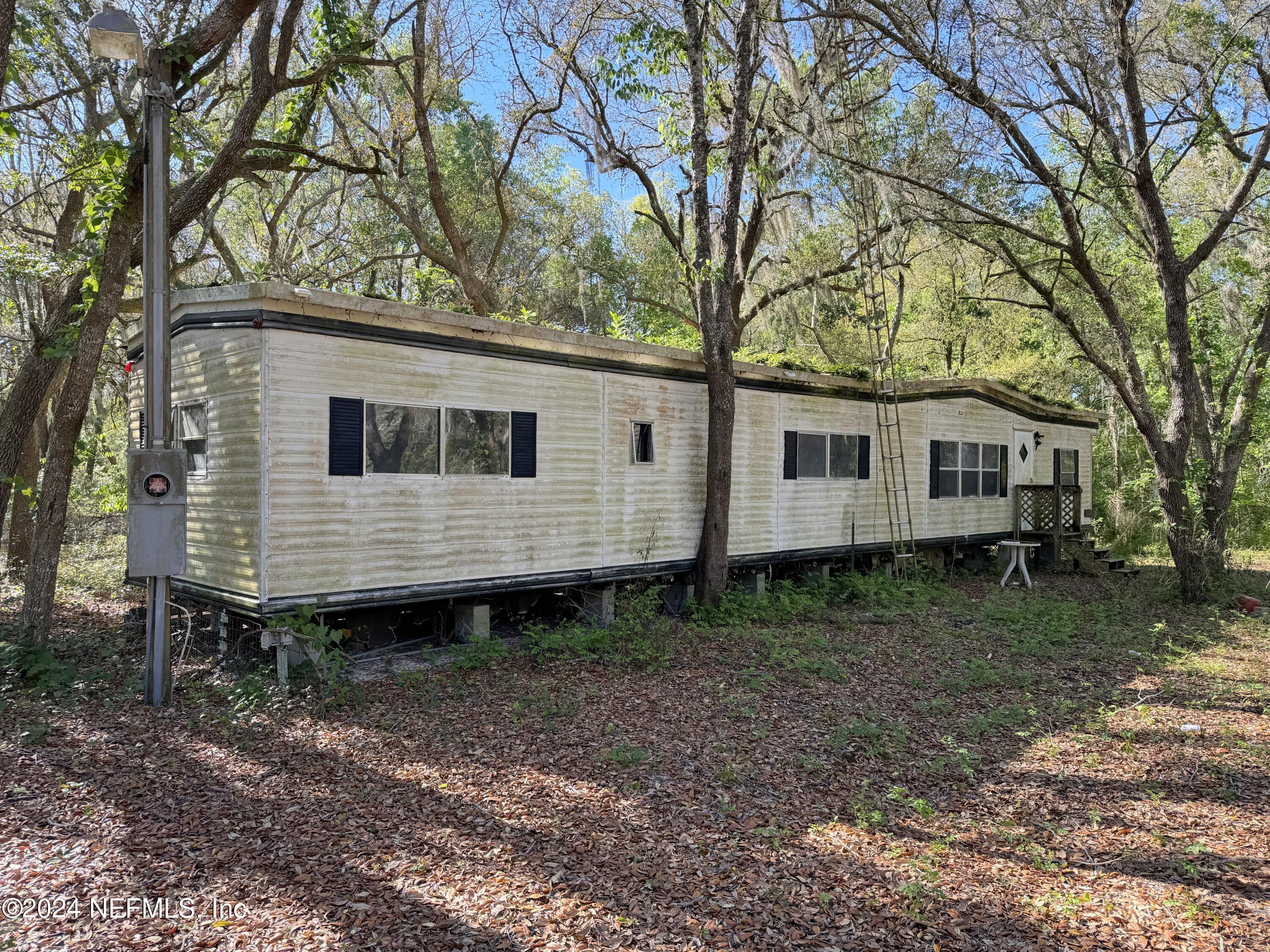 113 Brian Road Interlachen, FL 32148 - Photo 1 of 25 1