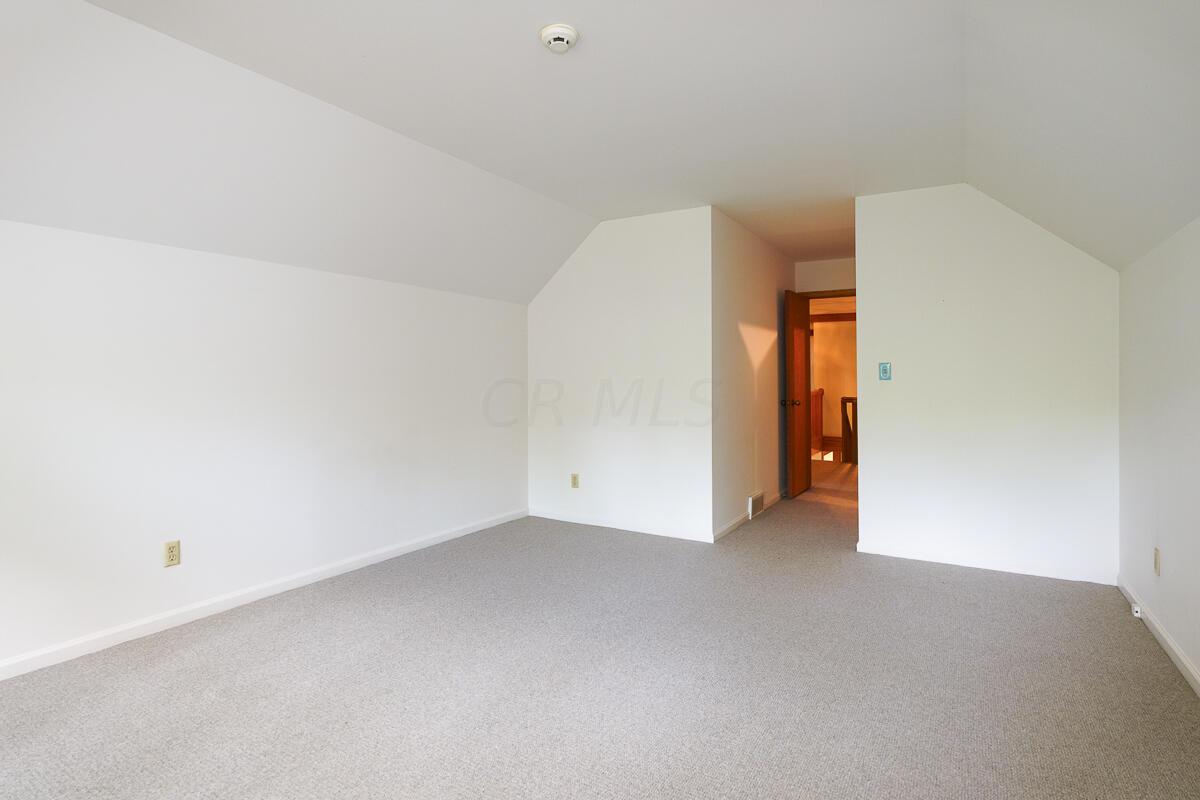 2100 Sheringham Road Columbus, OH 43220 - Photo 46 of 63 2100 Sheringham Rd-59