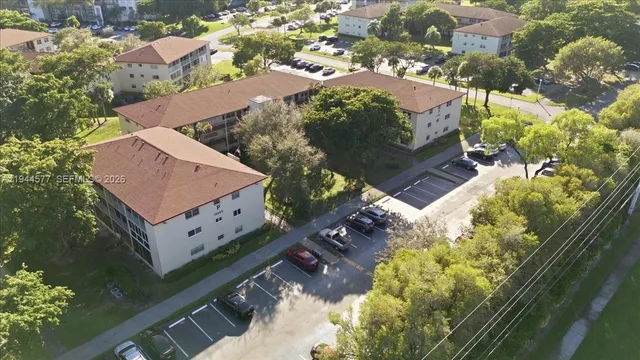 $1,700 | 13350 Southwest 1st Street, Unit 205P, Pembroke Pines, FL 33027