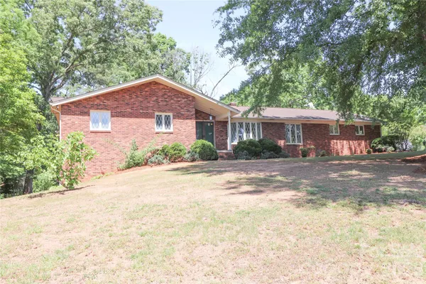 $510,000 | 112 Forest Avenue Northeast, Valdese, NC 28690