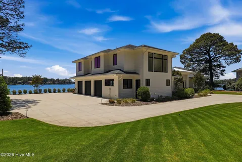 $6,985,000 | 113 Josephs Point, West End, NC 27376