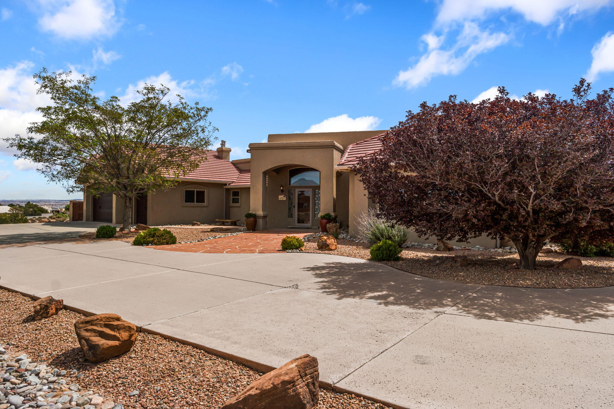 6721 Pasilla Road Northeast Rio Rancho, NM 87144 - Photo 3 of 89 Gallery Image 3