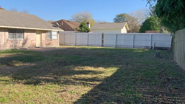 $1,545 | 6811 Winding Trace Drive, Houston, TX 77086