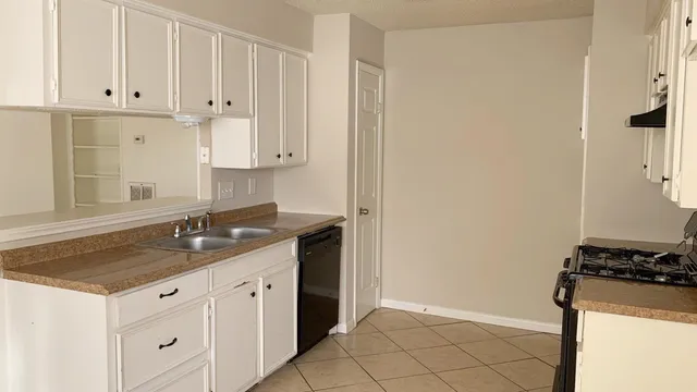 $1,545 | 6811 Winding Trace Drive, Houston, TX 77086