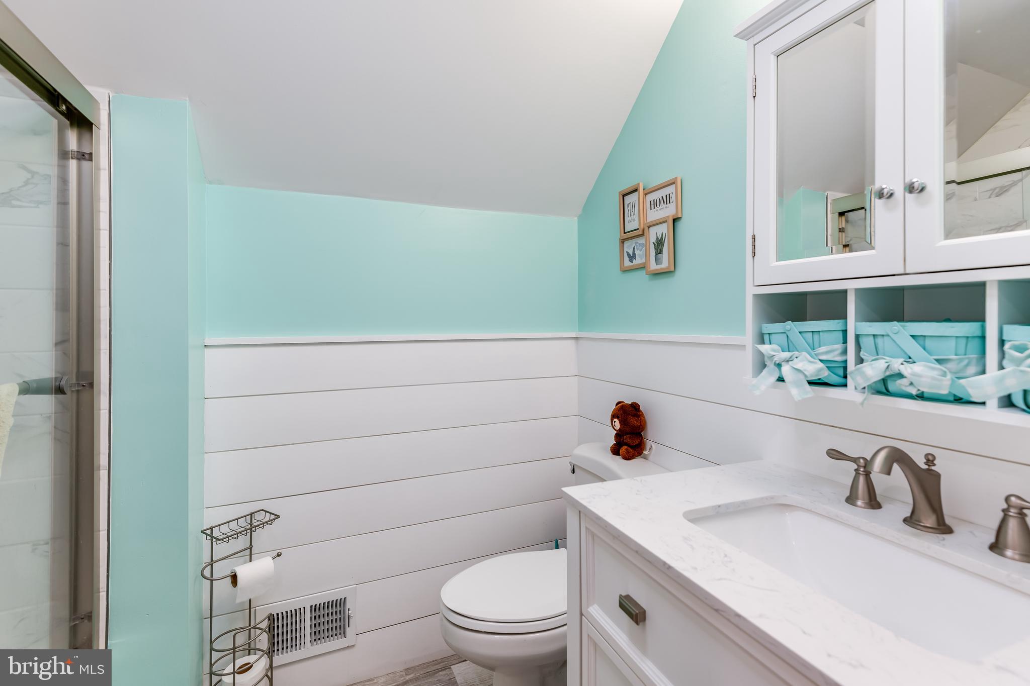 20 Ridge Road Southampton, NJ 08088 - Photo 27 of 44 Bright and Happy Full Bath with Blue Tooth Speaker
