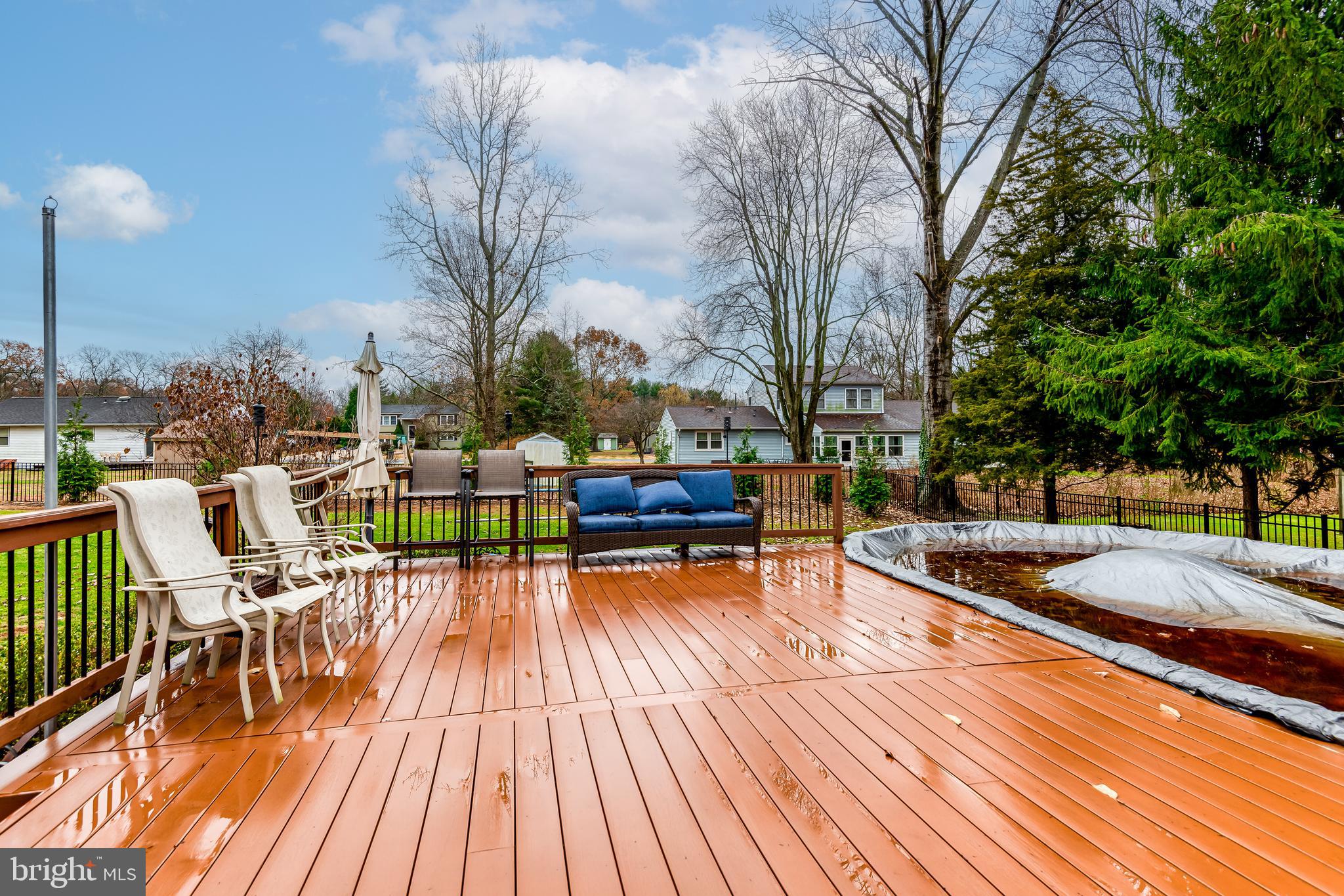 20 Ridge Road Southampton, NJ 08088 - Photo 31 of 44 16 x 30 Deck Pool Surround