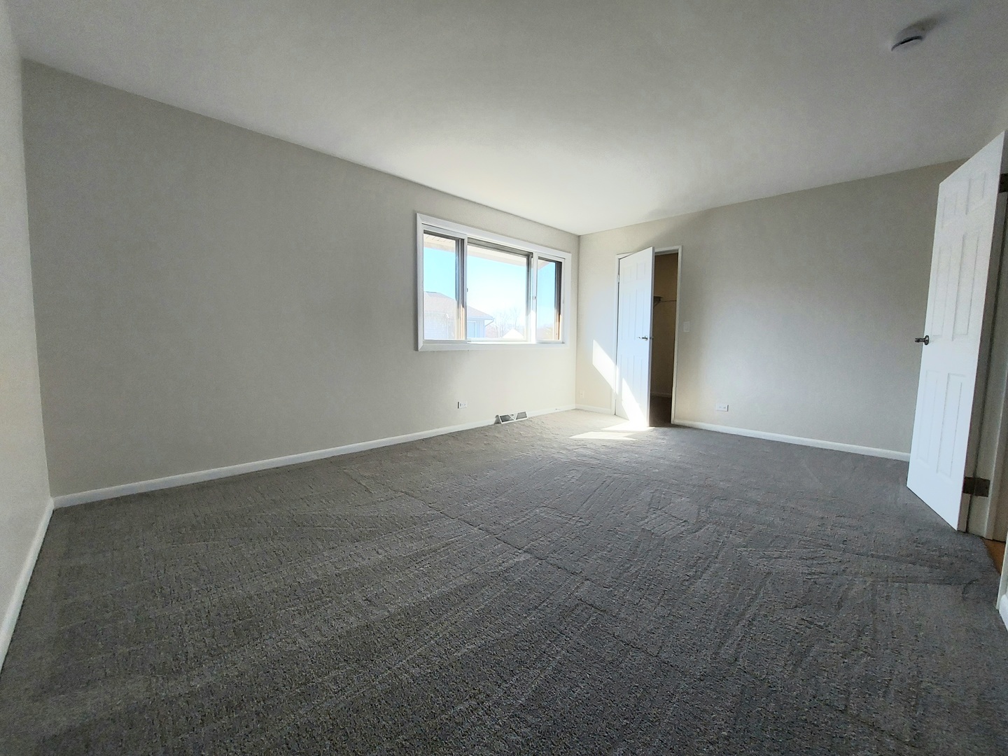 221 Monroe Road Bolingbrook, IL 60440 - Photo 5 of 11 Gallery Image 5