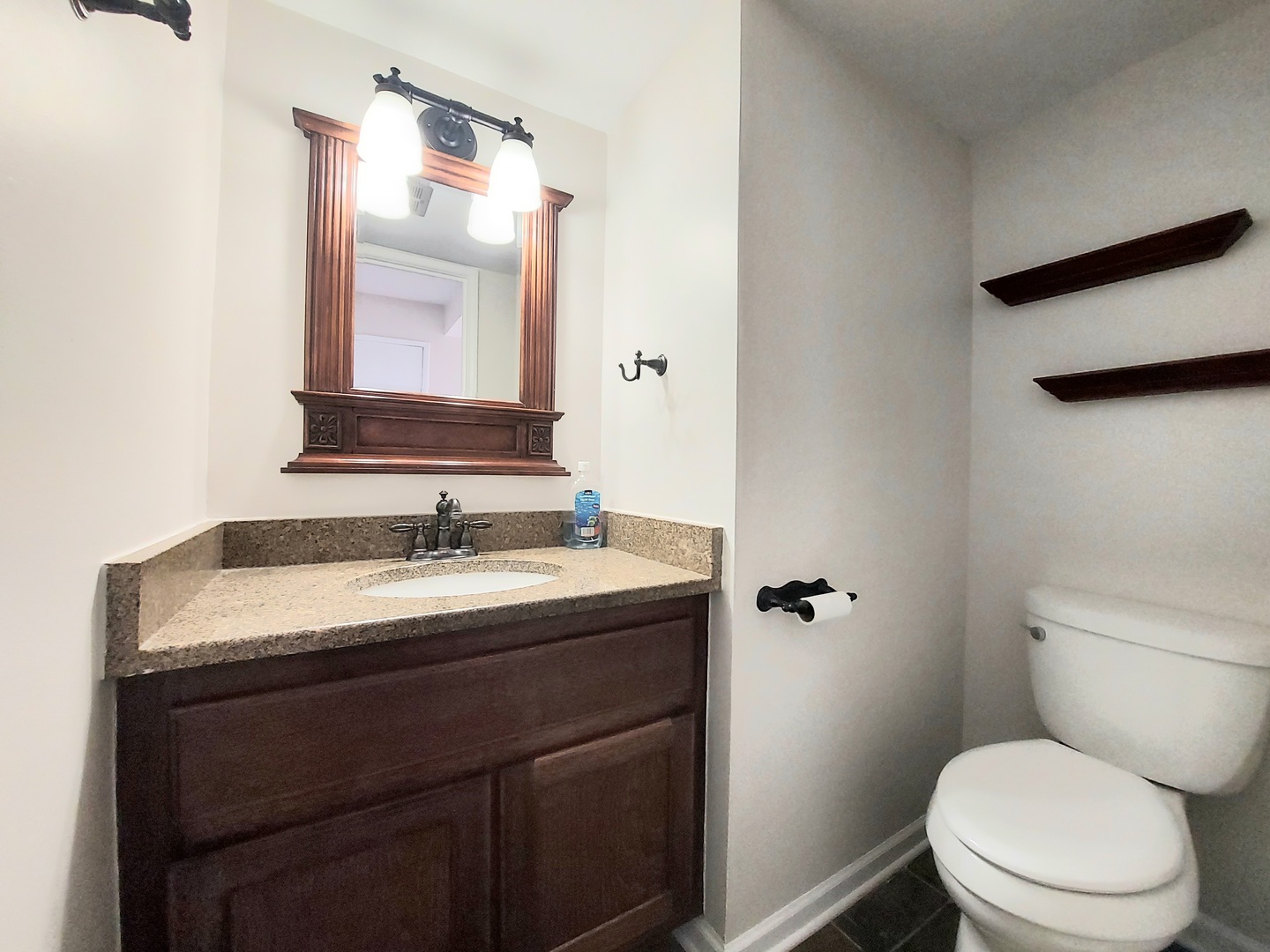221 Monroe Road Bolingbrook, IL 60440 - Photo 9 of 11 Gallery Image 9