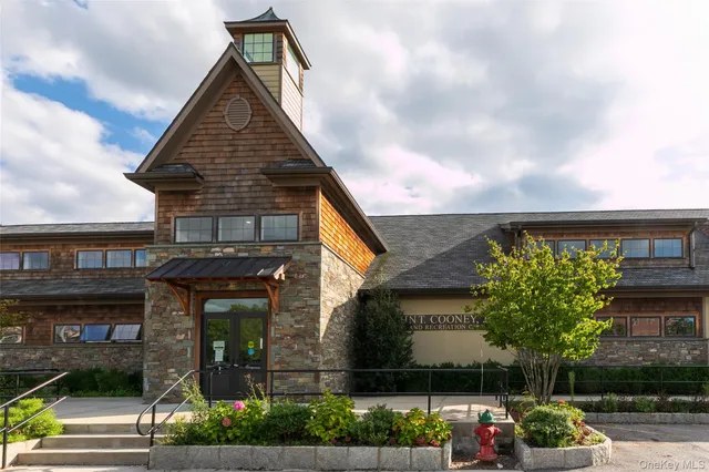 $299,900 | 19 South Broadway, Unit 4A, Tarrytown, NY 10591