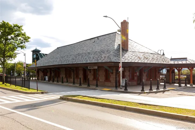 $299,900 | 19 South Broadway, Unit 4A, Tarrytown, NY 10591