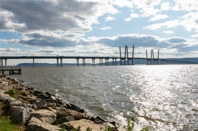 $299,900 | 19 South Broadway, Unit 4A, Tarrytown, NY 10591