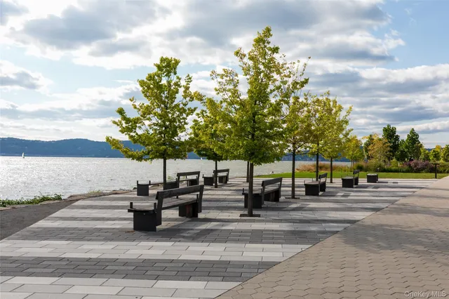 $299,900 | 19 South Broadway, Unit 4A, Tarrytown, NY 10591