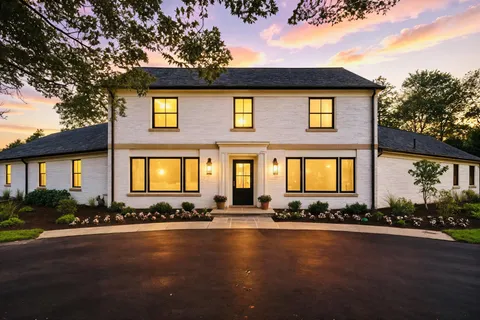 $2,795,000 | 10700 Alloway Drive, Potomac, MD 20854