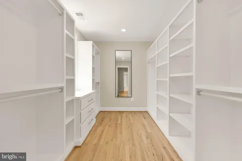 $2,995,000 | 10700 Alloway Drive, Potomac, MD 20854