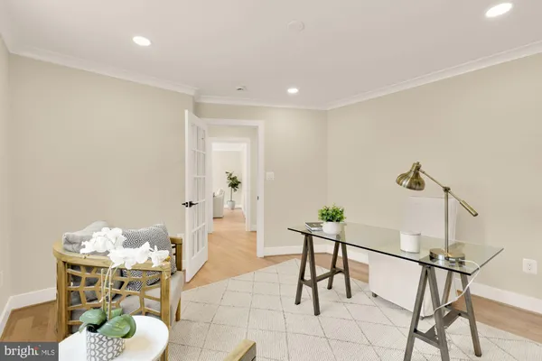 $2,895,000 | 10700 Alloway Drive, Potomac, MD 20854