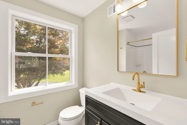 $2,895,000 | 10700 Alloway Drive, Potomac, MD 20854