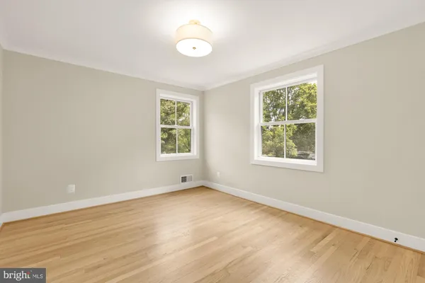 $2,895,000 | 10700 Alloway Drive, Potomac, MD 20854