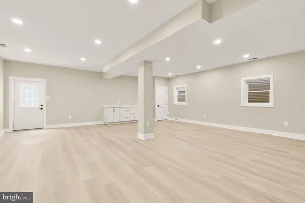 $2,895,000 | 10700 Alloway Drive, Potomac, MD 20854