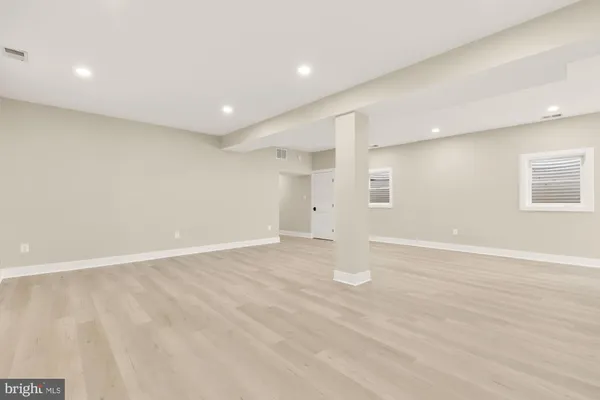 $2,895,000 | 10700 Alloway Drive, Potomac, MD 20854