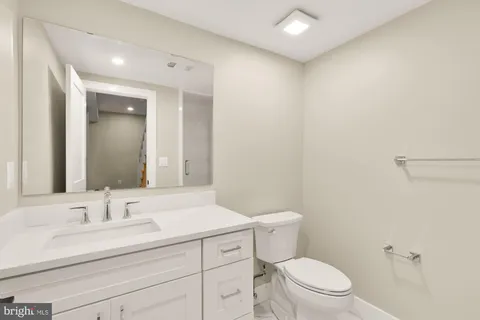 $2,995,000 | 10700 Alloway Drive, Potomac, MD 20854