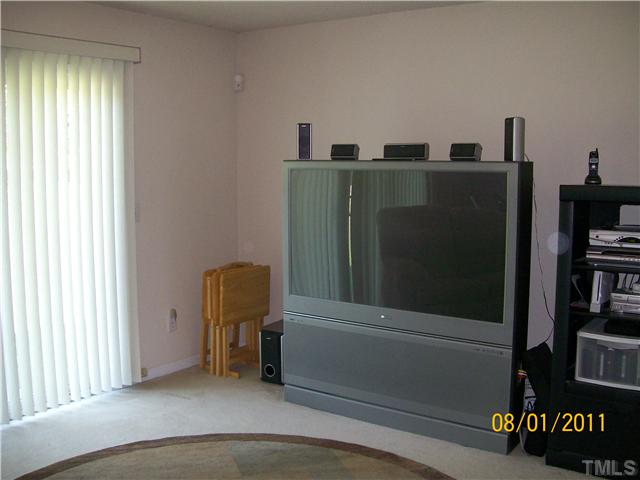 4760 Cardinal Grove Boulevard Raleigh, NC 27616 - Photo 8 of 13