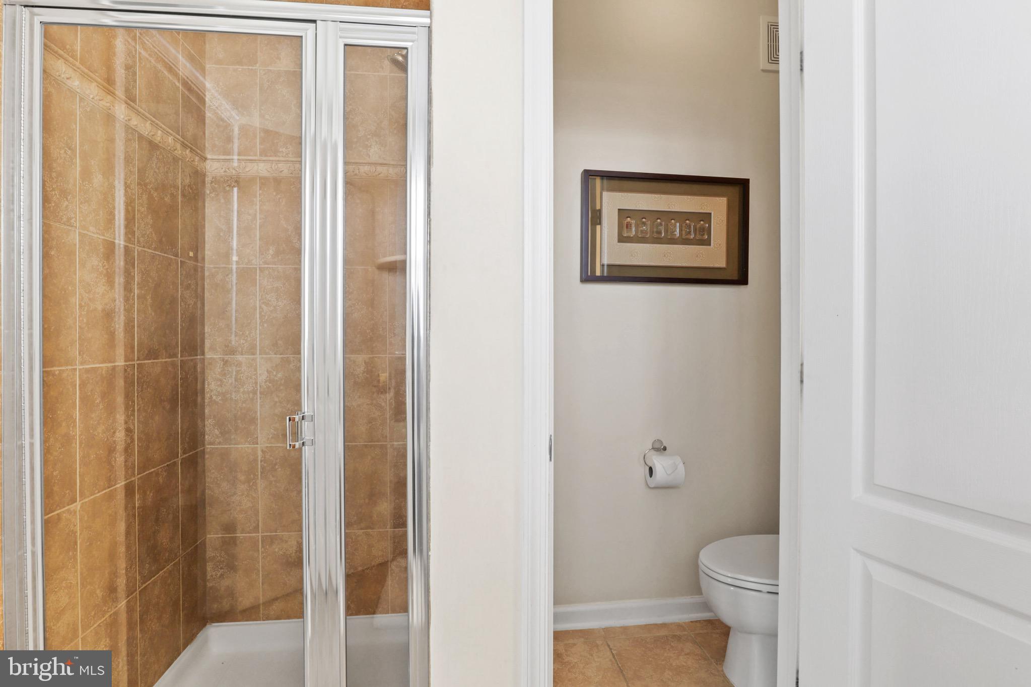 43589 McDowell Square Leesburg, VA 20176 - Photo 29 of 47 Separate Shower