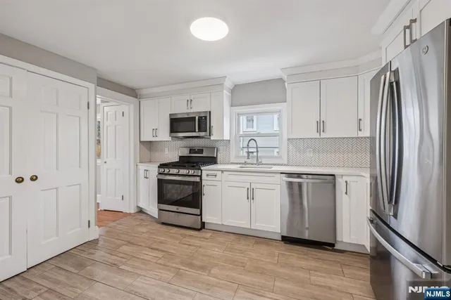 $3,800 | 144 Union Street, Unit B, Ridgewood, NJ 07450