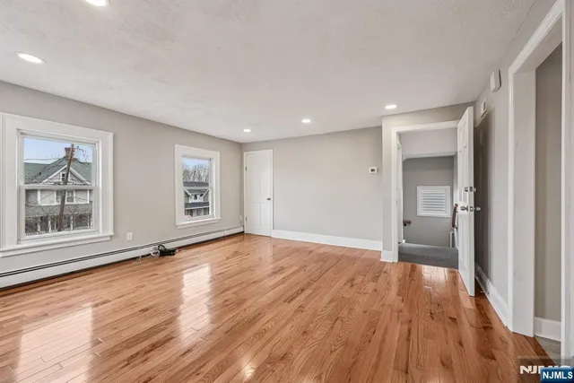 $3,800 | 144 Union Street, Unit B, Ridgewood, NJ 07450