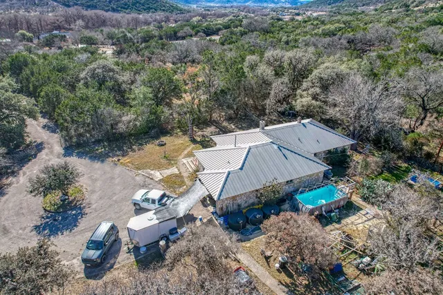 $1,000,000 | 6501 North N Highway, Leakey, TX 78873