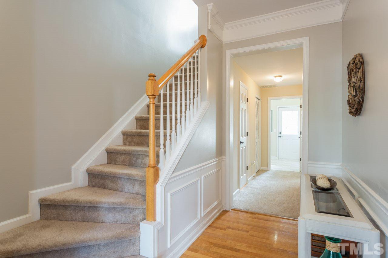7038 Mead Lane Raleigh, NC 27613 - Photo 5 of 25