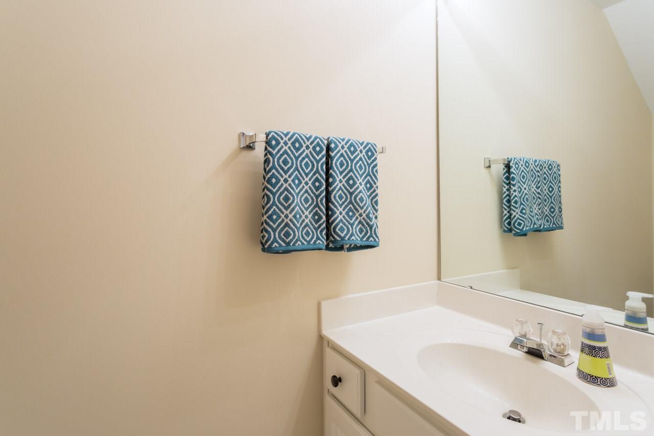 7038 Mead Lane Raleigh, NC 27613 - Photo 8 of 25