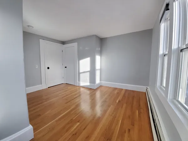 $2,700 | 1052 Washington Street, Unit 2, Boston, MA 02124