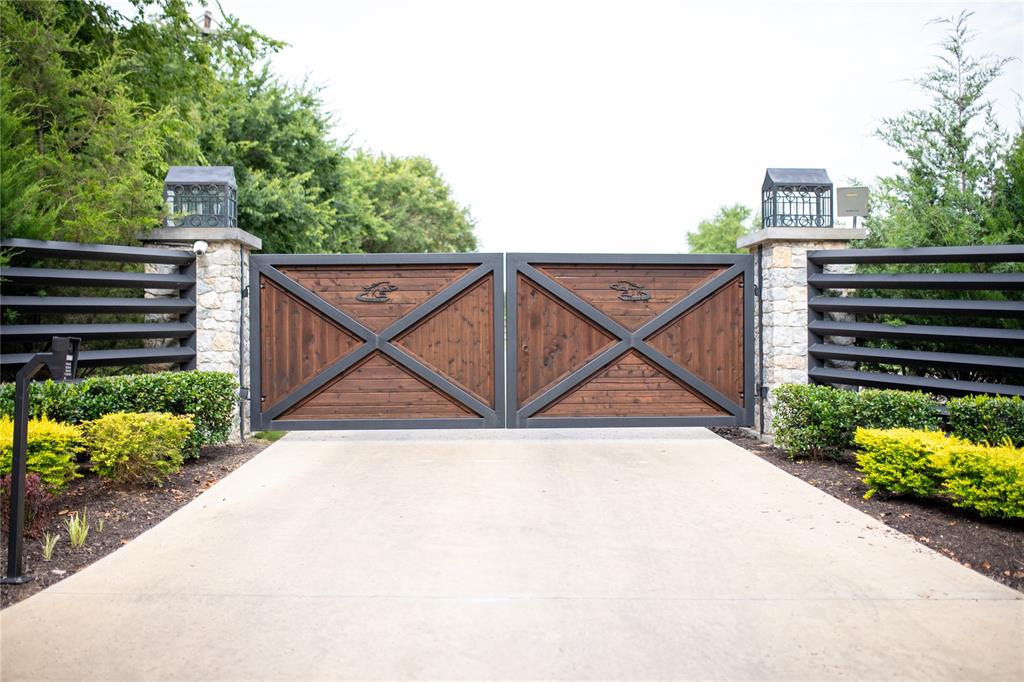 5000 T W King Road Southlake, TX 76092 - Photo 40 of 40 a view of outdoor space and yard