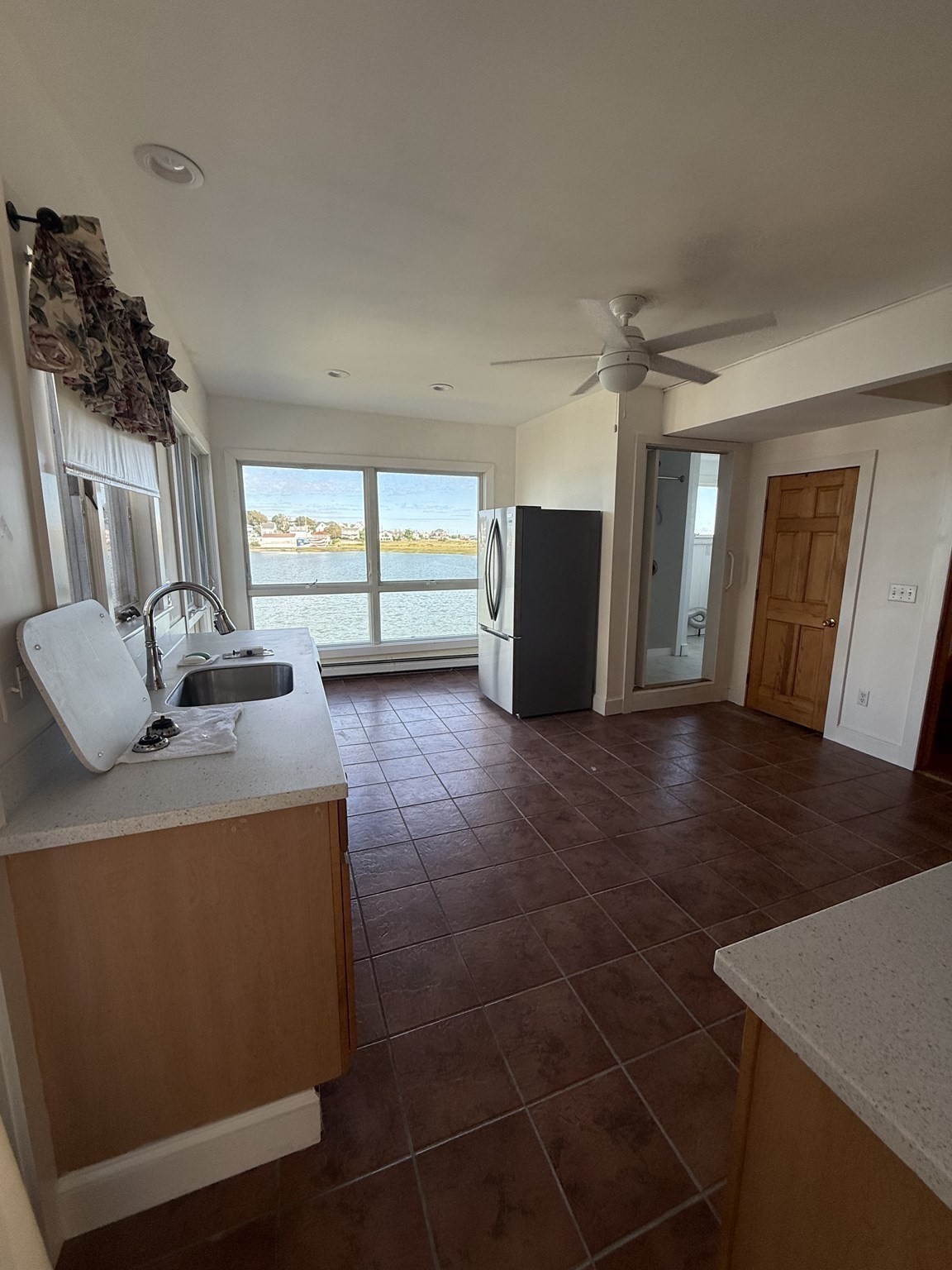 119 Bay Street, Unit A Hull, MA 02045 - Photo 5 of 19 Gallery Image 5