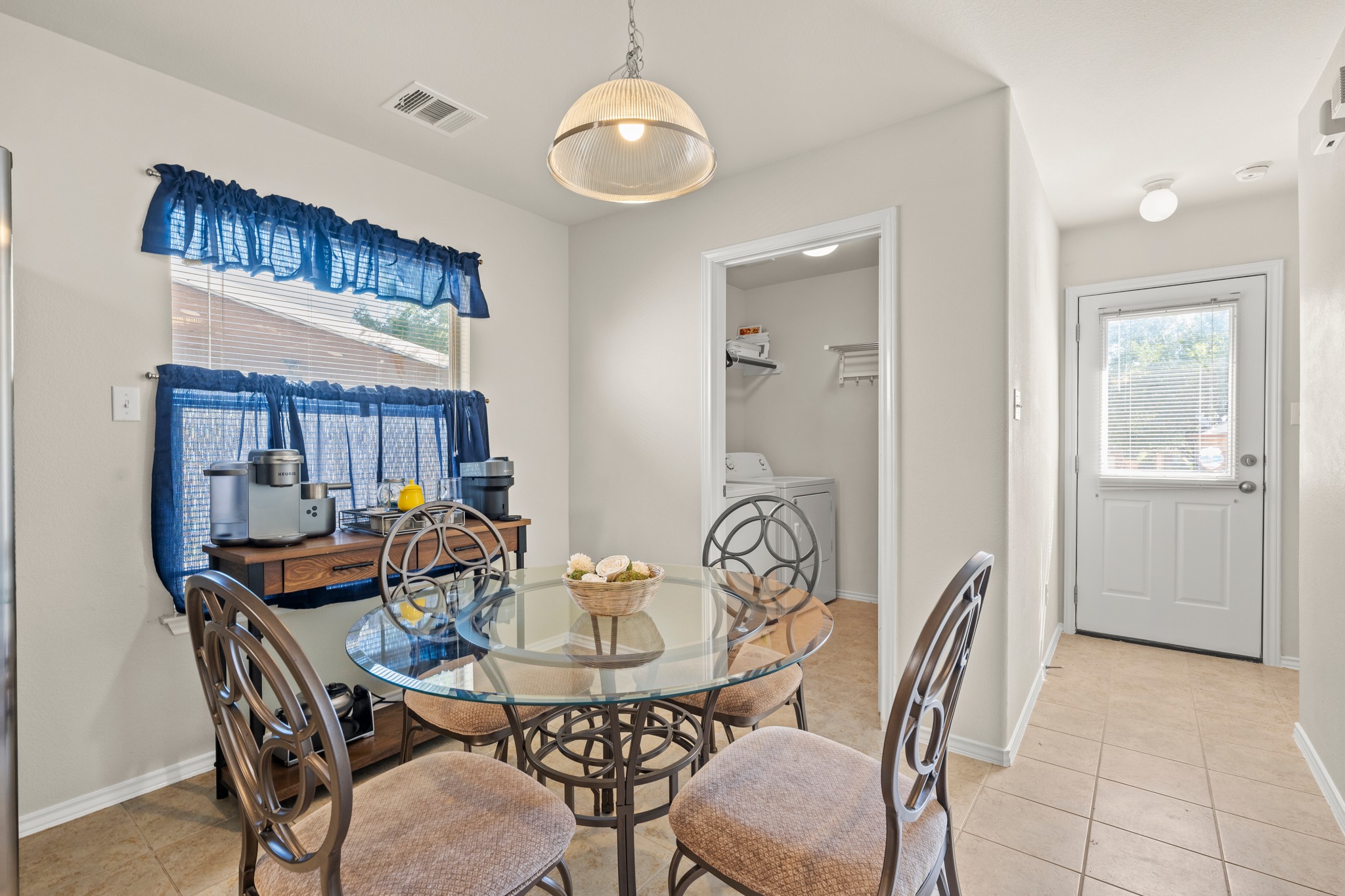 380 Housefinch Loop Leander, TX 78641 - Photo 11 of 34