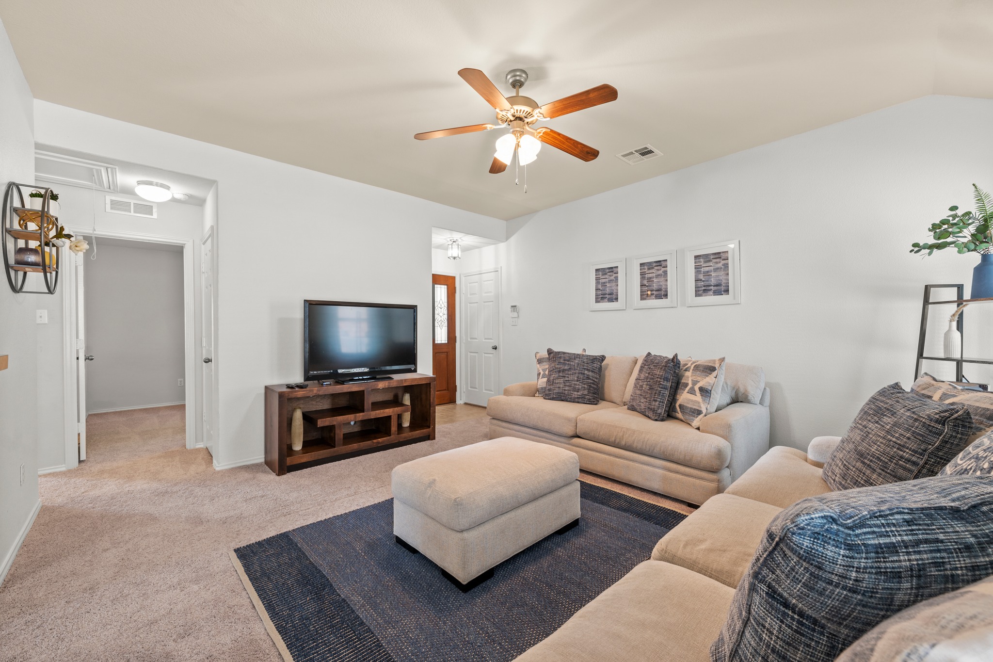 380 Housefinch Loop Leander, TX 78641 - Photo 16 of 34