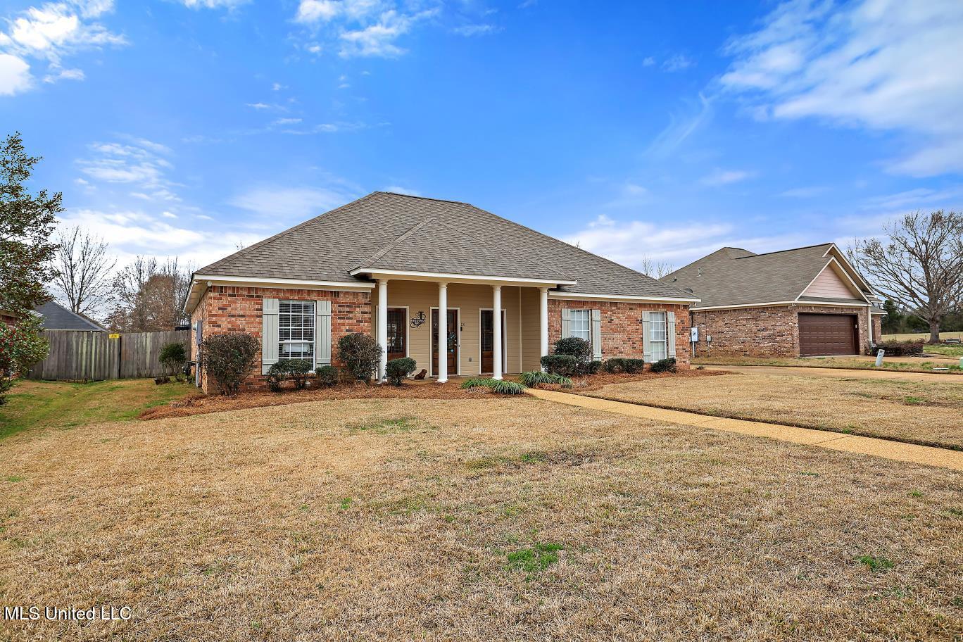 103 Granfield Court Canton, MS 39046 - Photo 2 of 31 IMG_2325