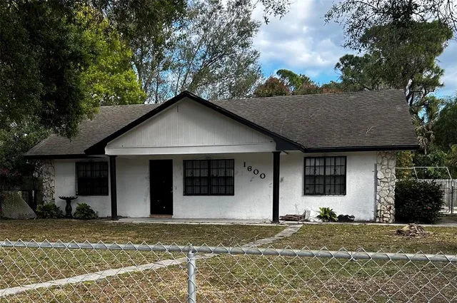 $299,999 | 1600 North 44th Street, Fort Pierce, FL 34947