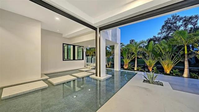 $11,500,000 | 1610 North Lodge Drive, Sarasota, FL 34239