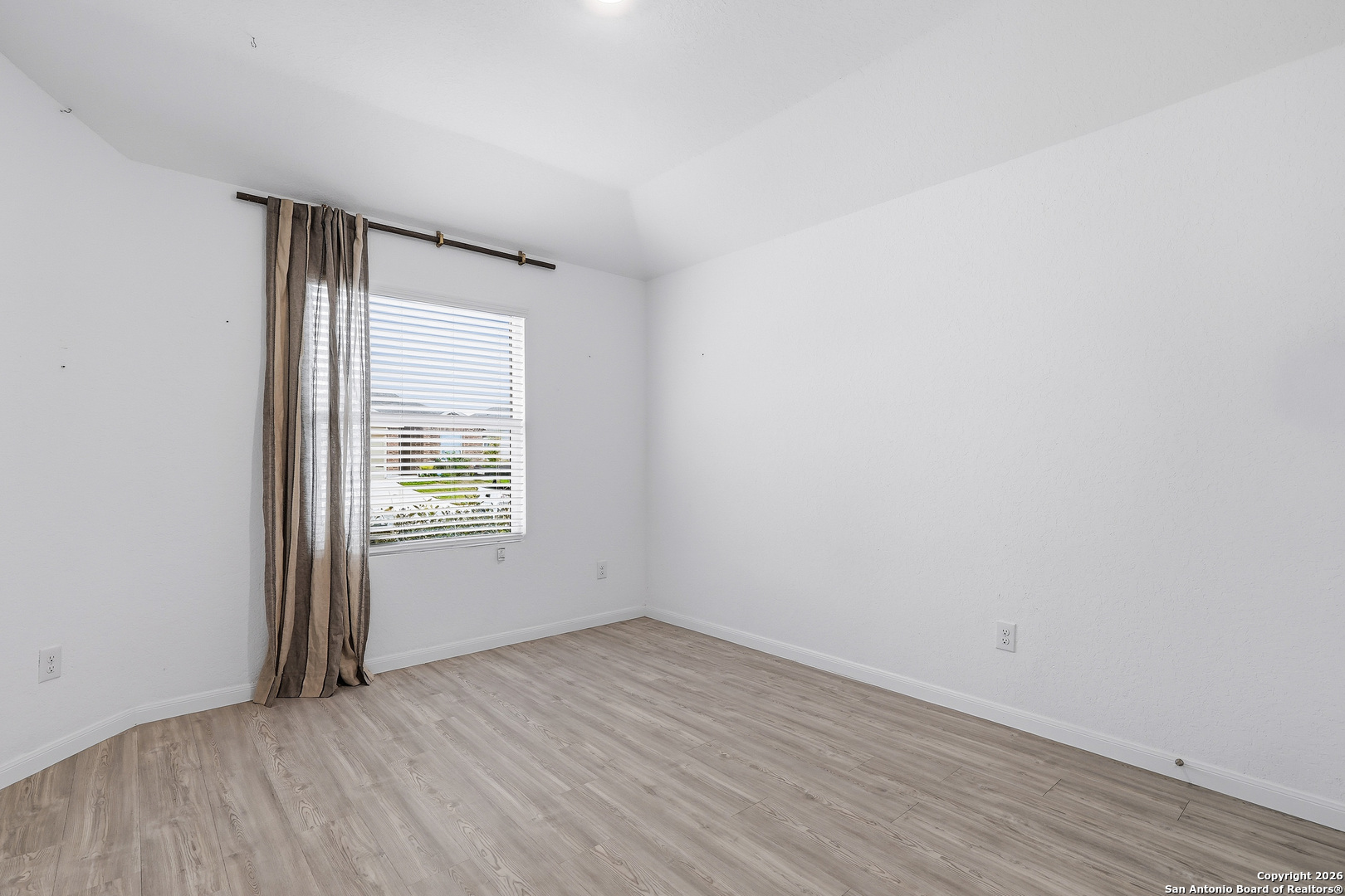 9054 Bowie Ridge Seguin, TX 78155 - Photo 10 of 20