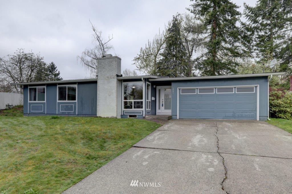 3901 Northeast 11th Court Renton, WA 98056 - Photo 1 of 13 Gallery Image 1