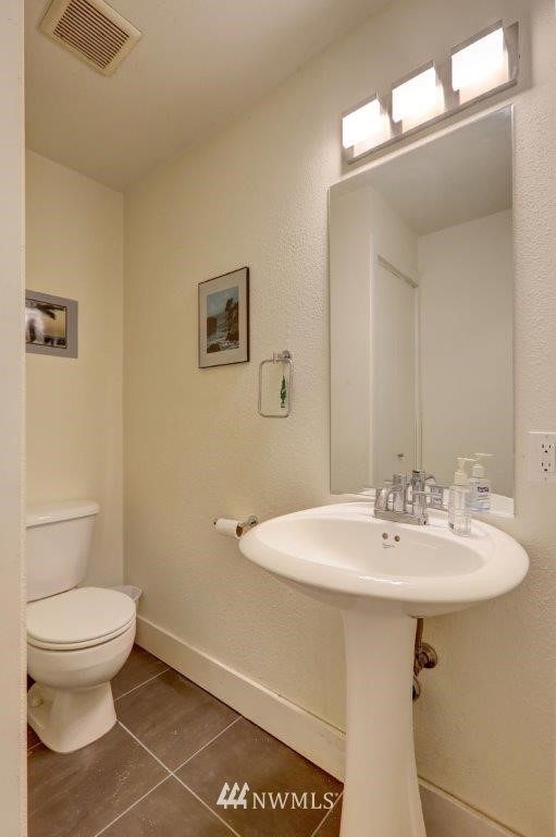 3901 Northeast 11th Court Renton, WA 98056 - Photo 11 of 13 Gallery Image 11