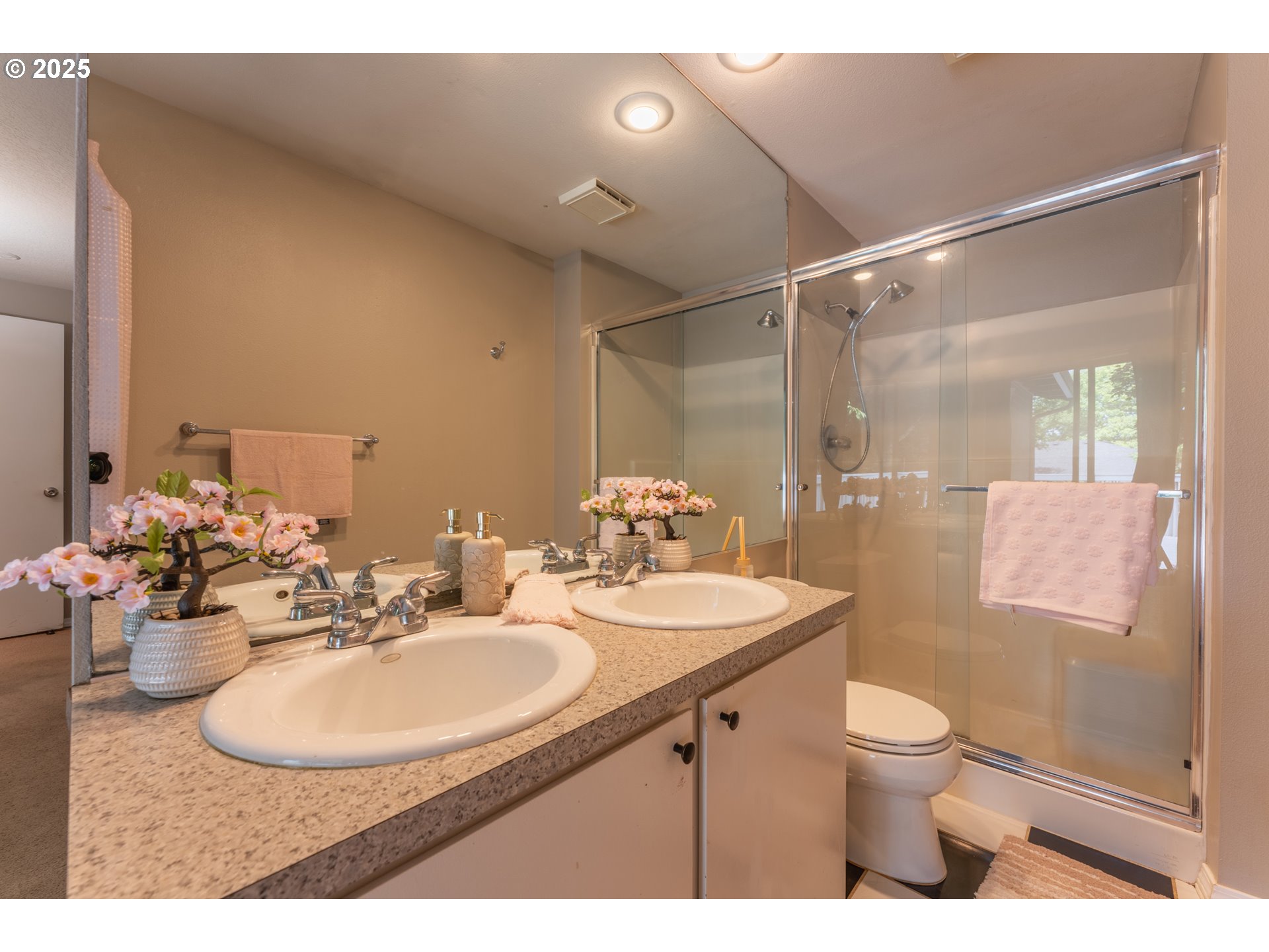 13125 Southwest Falcon Rise Drive Tigard, OR 97223 - Photo 22 of 41 Gallery Image 22