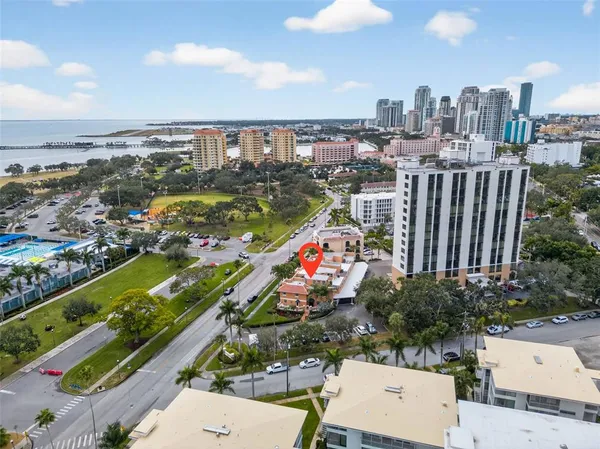 $6,000 | 922 North Shore Drive Northeast, St. Petersburg, FL 33701